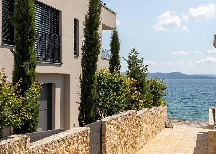 Pinea Zadarvillas Вилла Петрчане