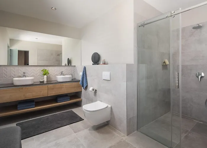 Pinea Zadarvillas فيلة