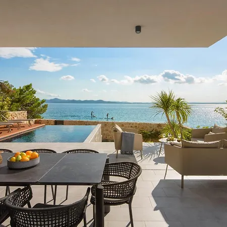 Pinea Zadarvillas Petrcane