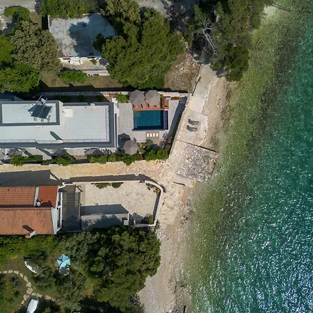Villa Pinea Zadarvillas *